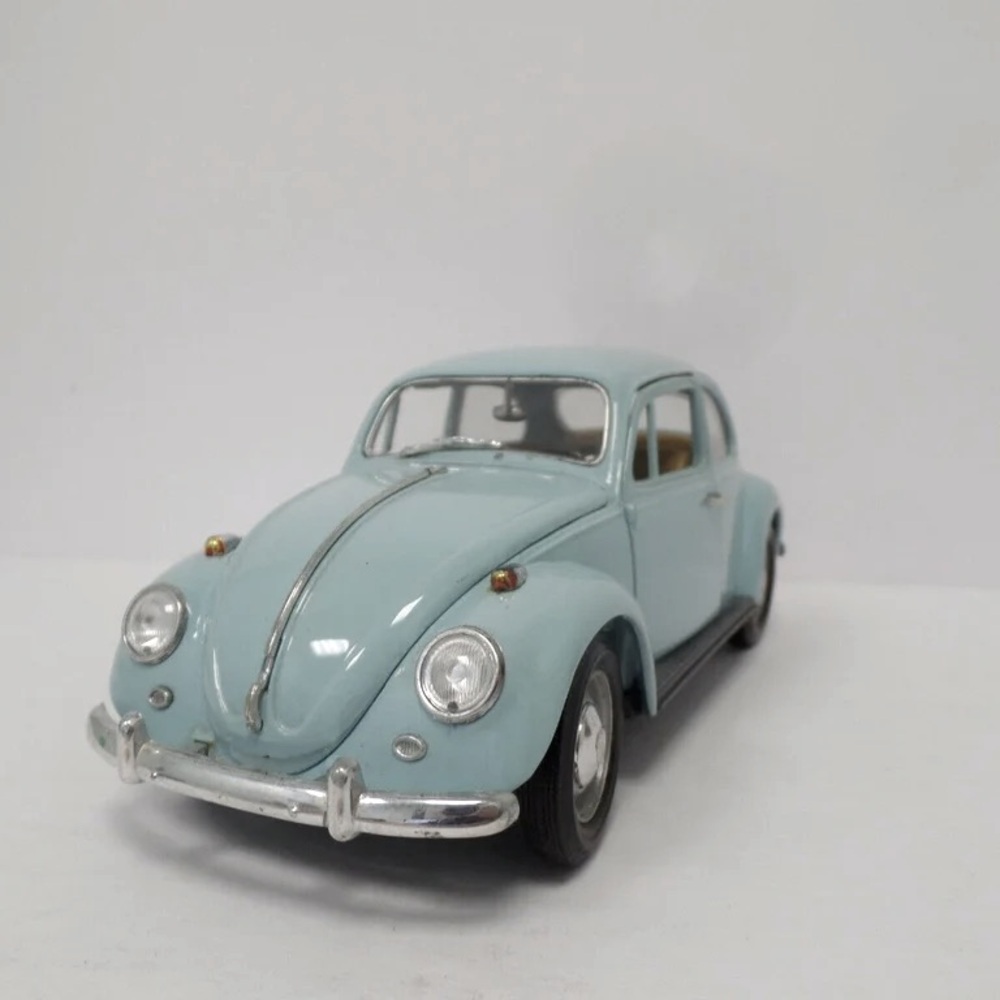 Road Tough 1967 Volkswagen Beetle Die-cast